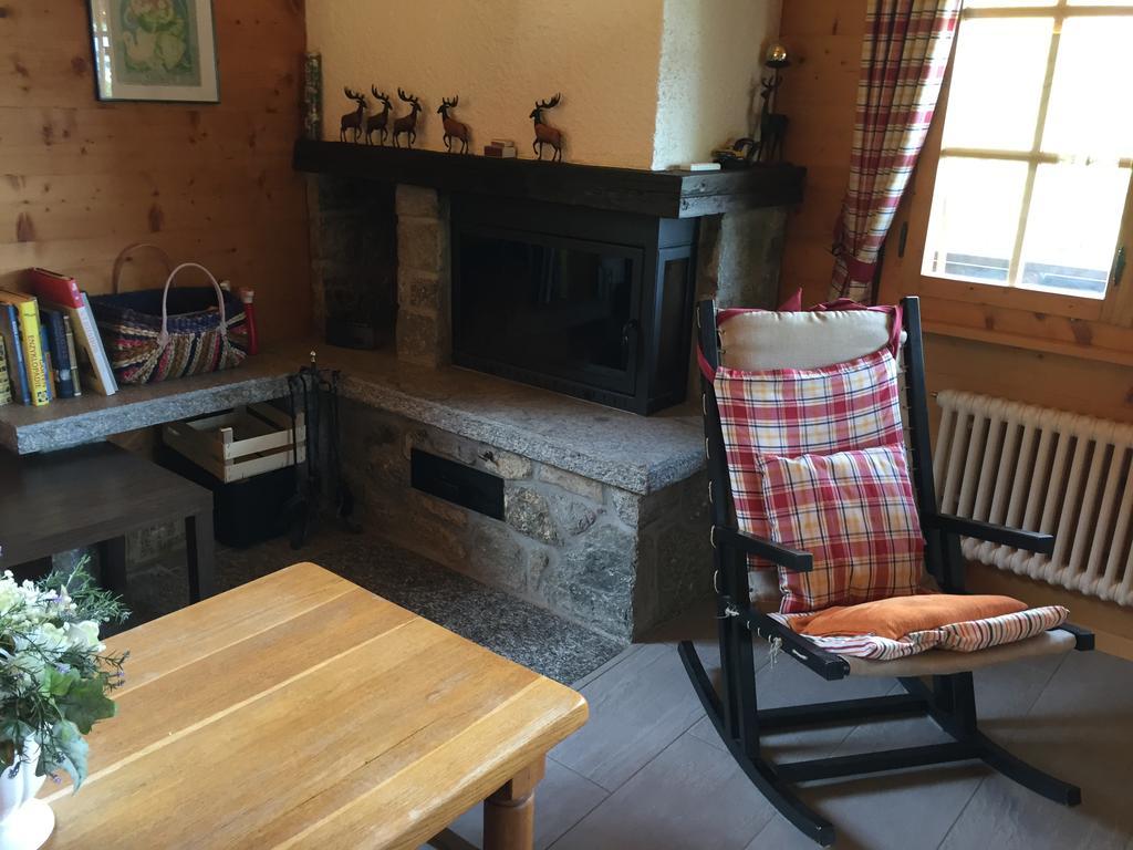 Chalet Charming Grachen Phòng bức ảnh